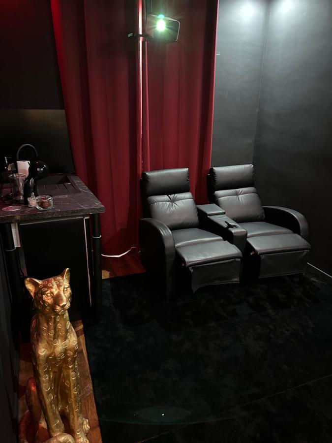 Suite De Prestige Avec Spa & Cinema Ivry-sur-Seine Exterior foto